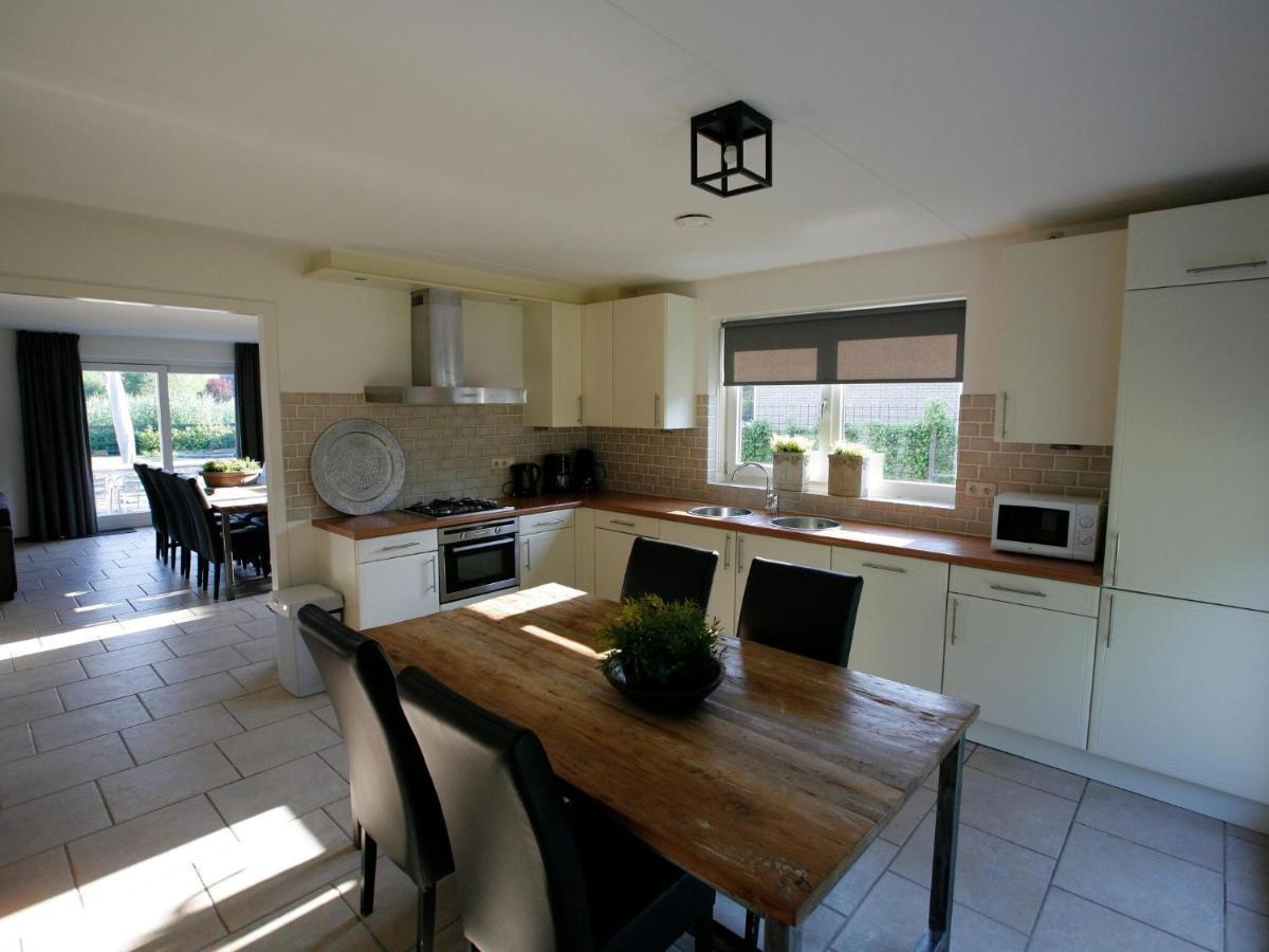Lush Holiday Villa At Lovely Location In Зеволде Экстерьер фото